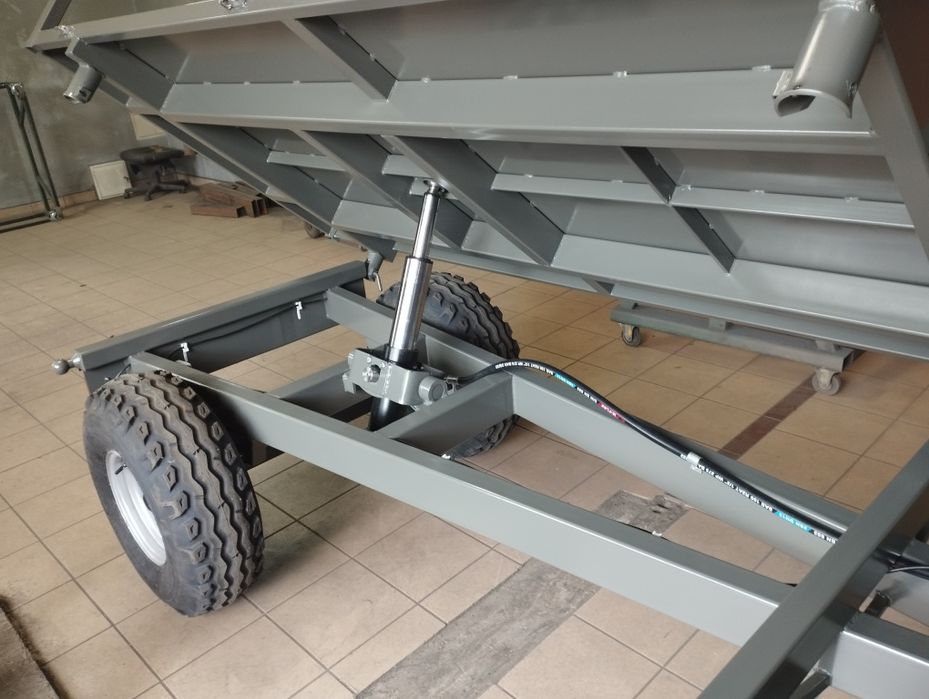 Przyczepa wywrotka rolnicza