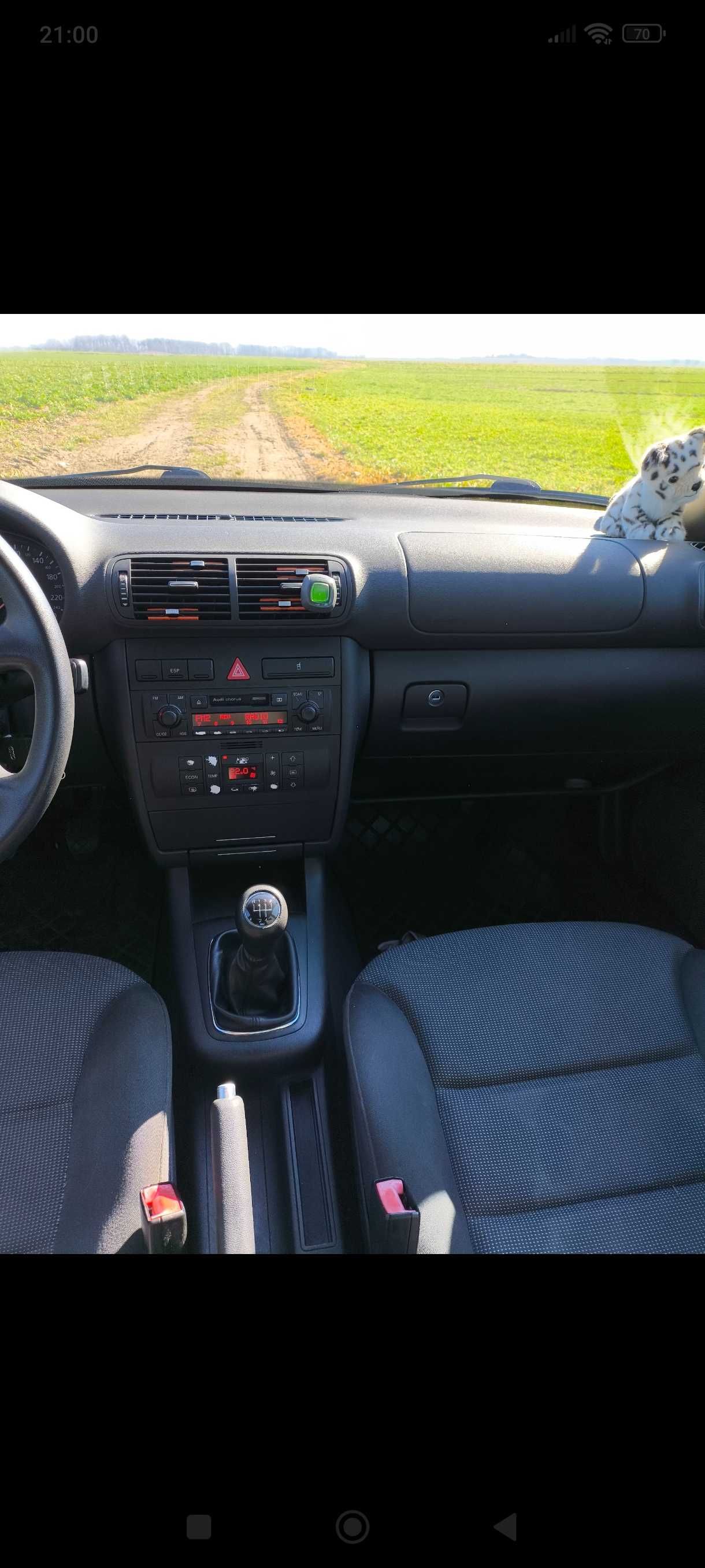AUDI A3 1,6 benzyna
