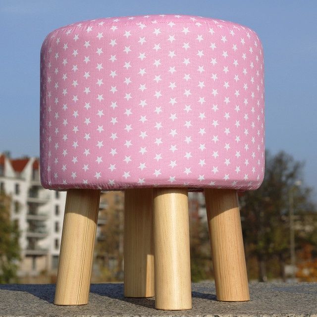 Różowa pufa/stołek w gwiazdki do pokoju dziecięcego - NOWA