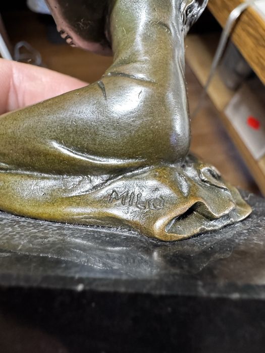 Figurka z brazu Macierzynstwo