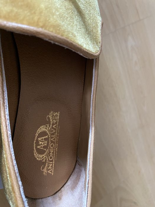 Sapatos Antonio Alvares