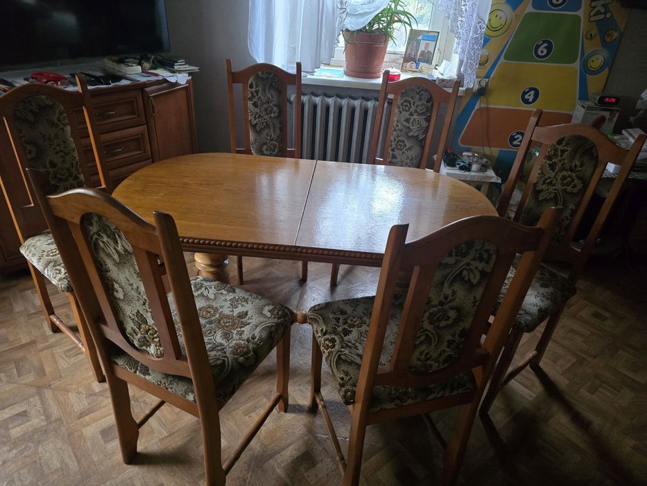 Krzesla 6 sztuk jak nowe