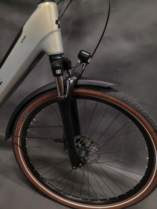 Rower elektryczny Cube Touring Hybrid 625 PRO_ Shimano_ Bosch Smart