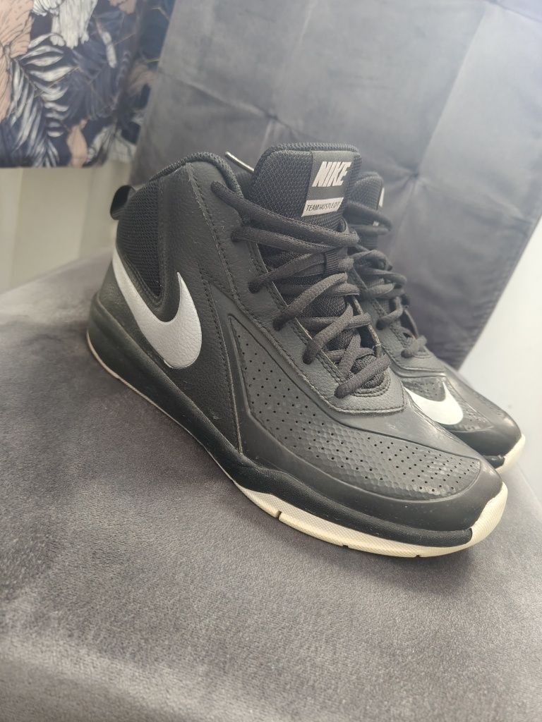 Nike team hustle D 7