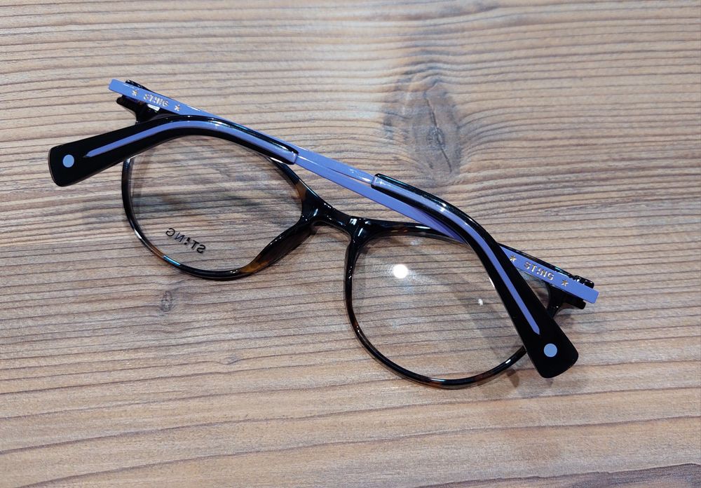 Яскраві жіночі оправки для лінз TOPIC2 VST311 від STING Italy!