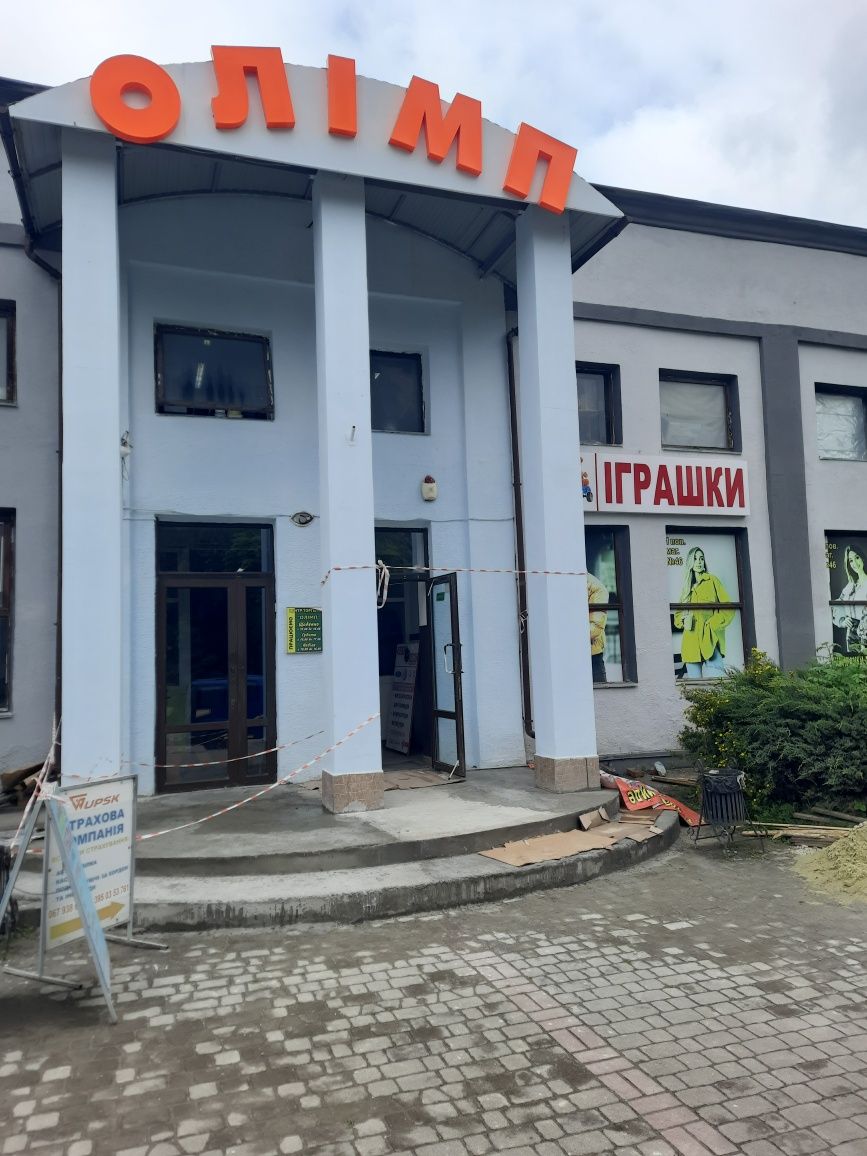 Здаються в оренду приміщення різної площі.