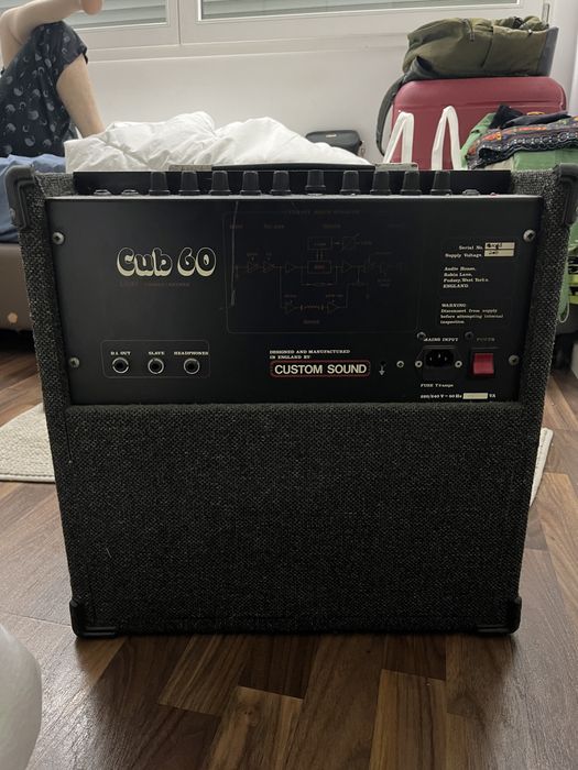 Amplificador para guitarra elétrica