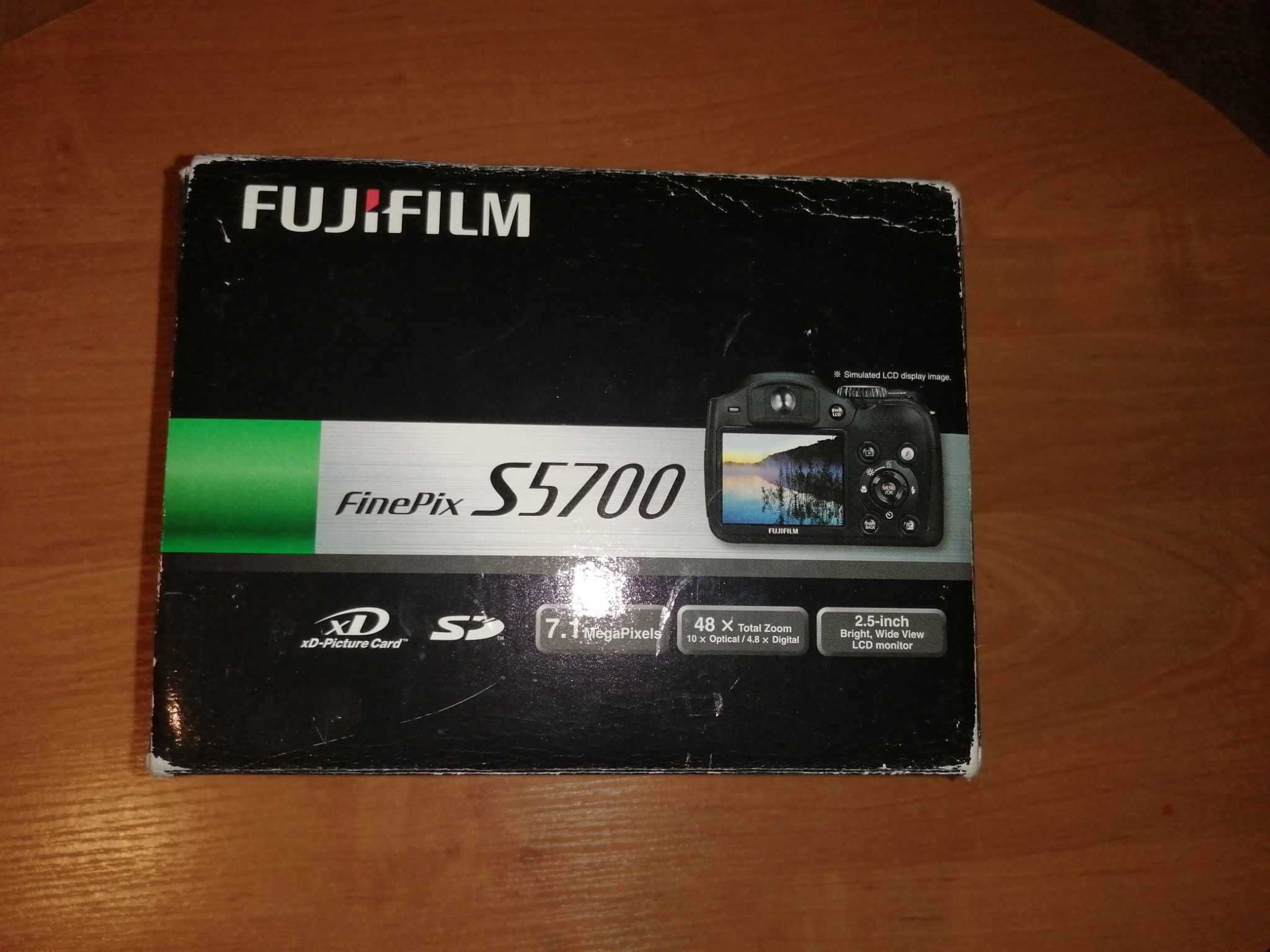 aparat fotograficzny Fuji cyfrowy