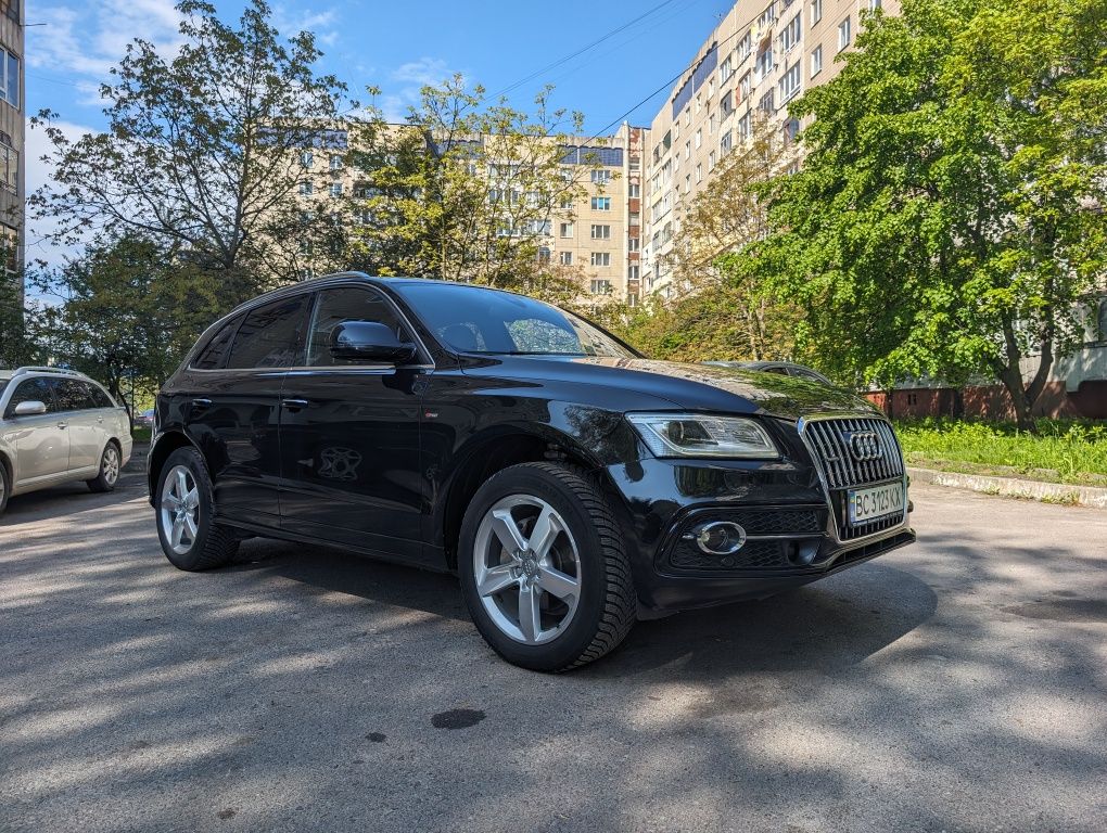 Продаж автомобіля AUDI Q5