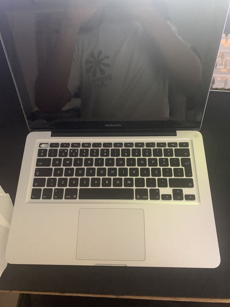 Macbook pro 2010 para peças NEGOCIAVEL