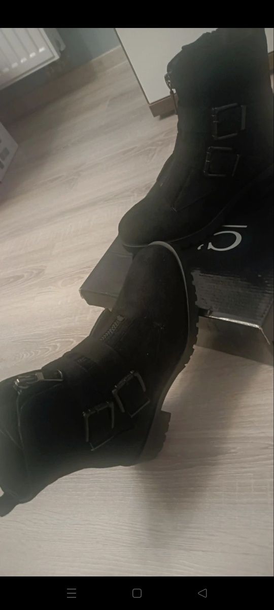 Nowe buty zimowe czarne Ocieplane