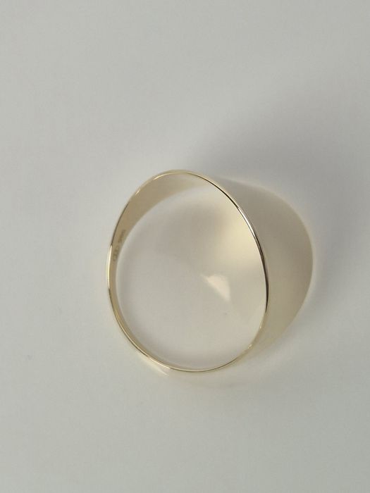 Nowy złoty pierścionek szeroki sygnet gładki błyszczący p. 585