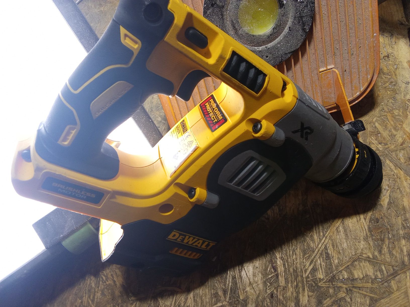 22R młotowiertarka Dewalt dch274