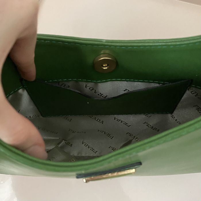 зелена сумка, яскрава