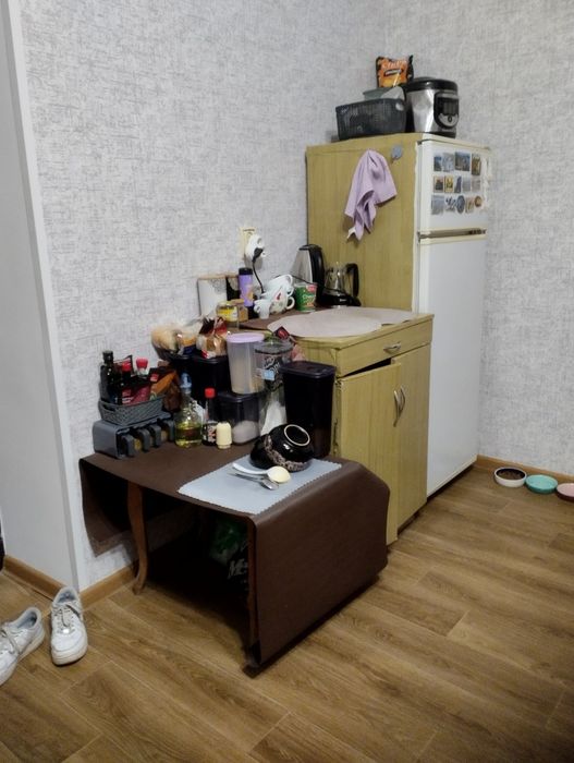 Продаж великої кімнати 22 , 3 м. кв. Ближнє Замостя .Центральний ринок