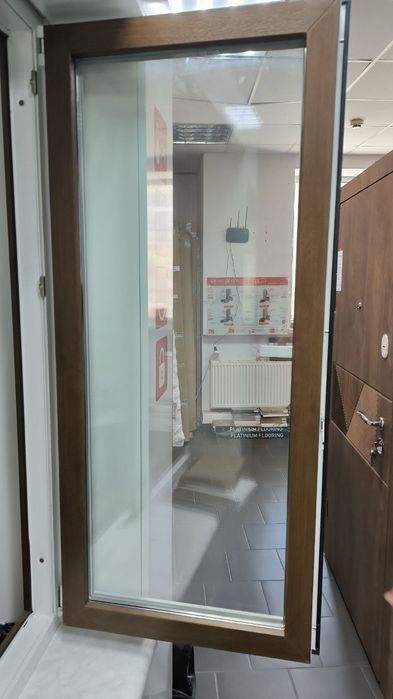 Вікно whs 72 зовні горіх