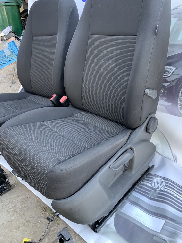 Сидіння передні Caddy кадді сиденья передние