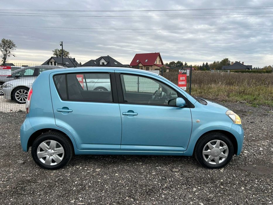 Daihatsu Sirion *2006R* 1.3B # ŚLICZNY # Stan B.DOBRY # Opłaty Niemcy