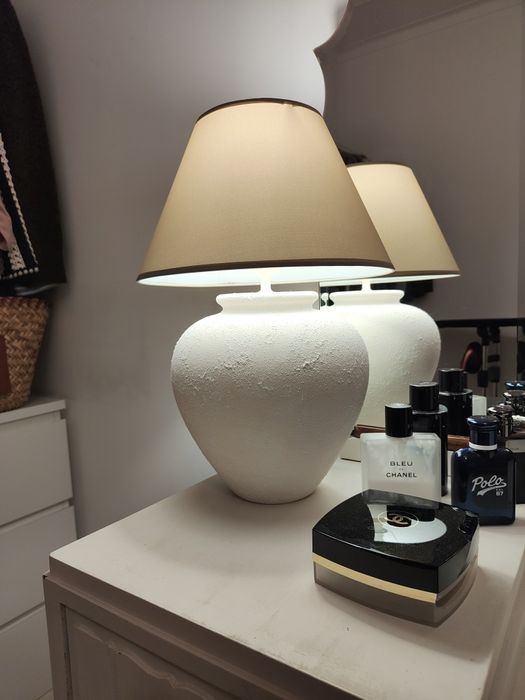 Candeeiro com base textura