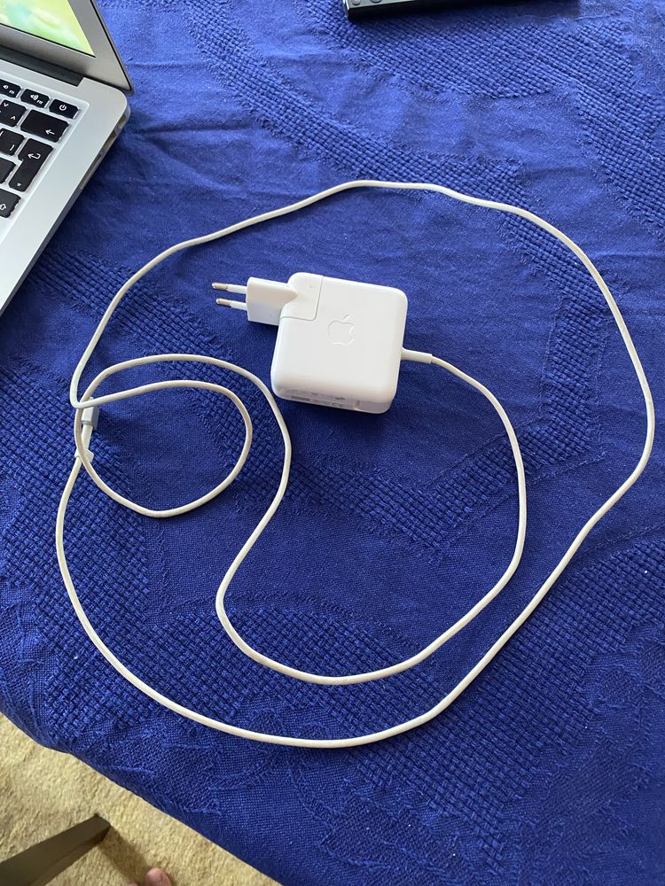 Ноутбук MacBook Air (13-inch, 2017)