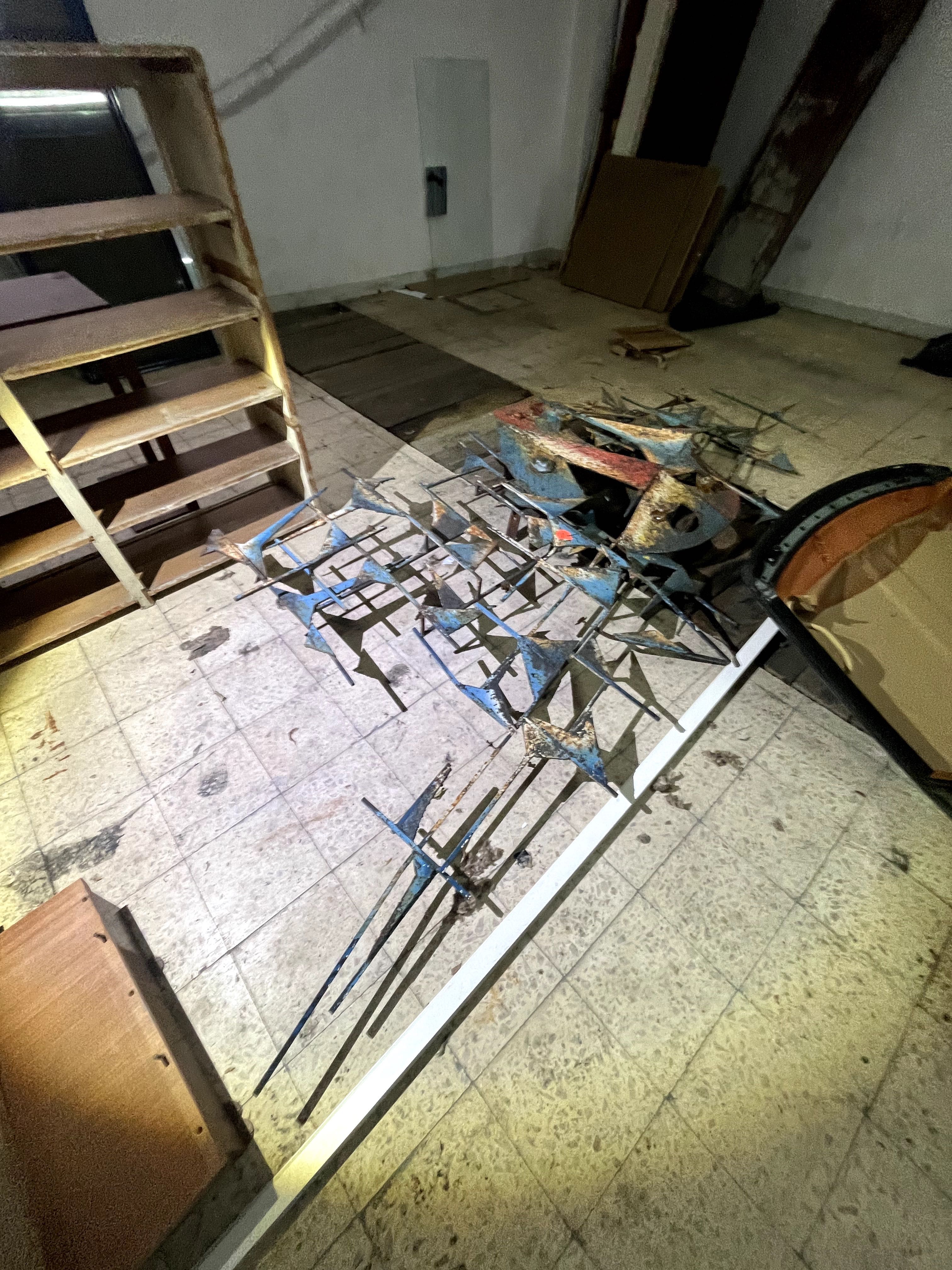 Estrutura decorativa em vergalhão - Decoração de restaurante de praia