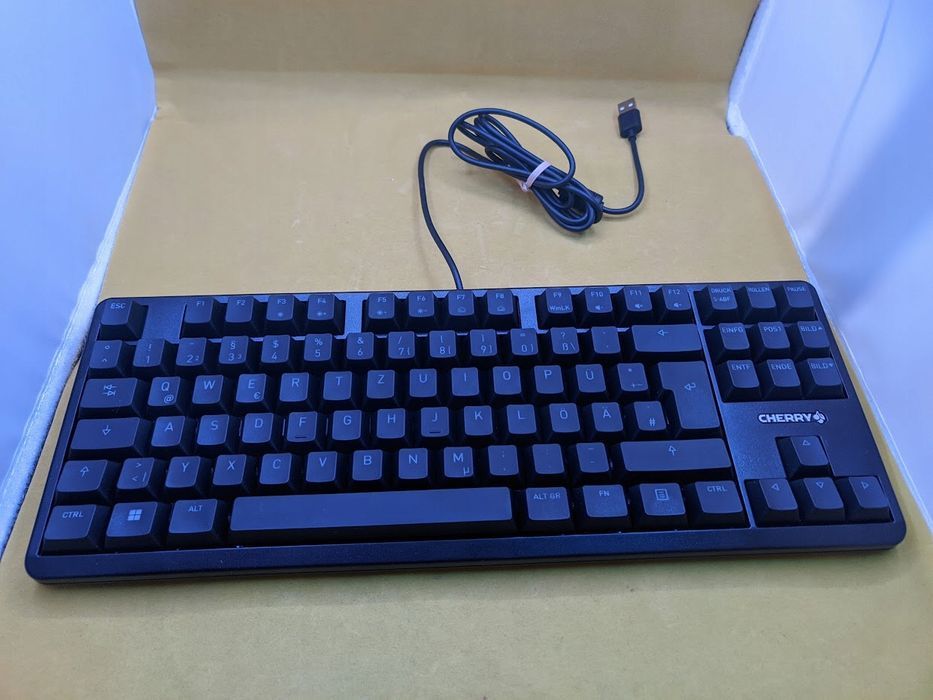 klawiatura mechaniczna g80-300n rgb tkl opis de