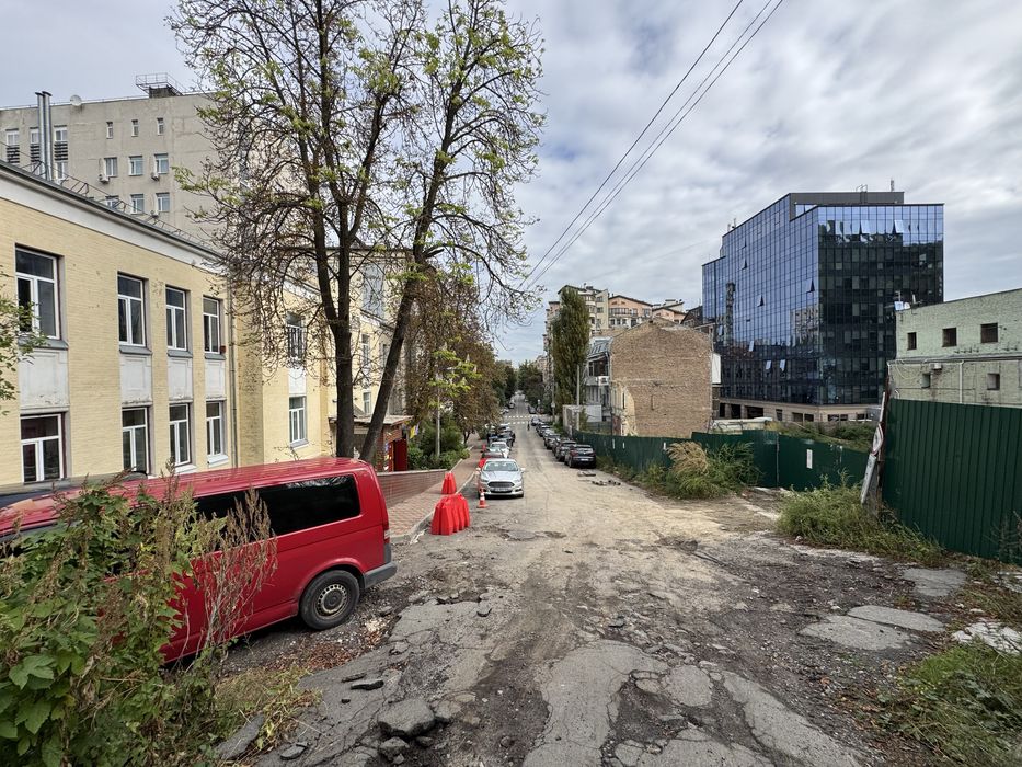 Продаж ділянки Киів, Поділ 22 с. пров. Цимлянський 18 м Контрактова пл