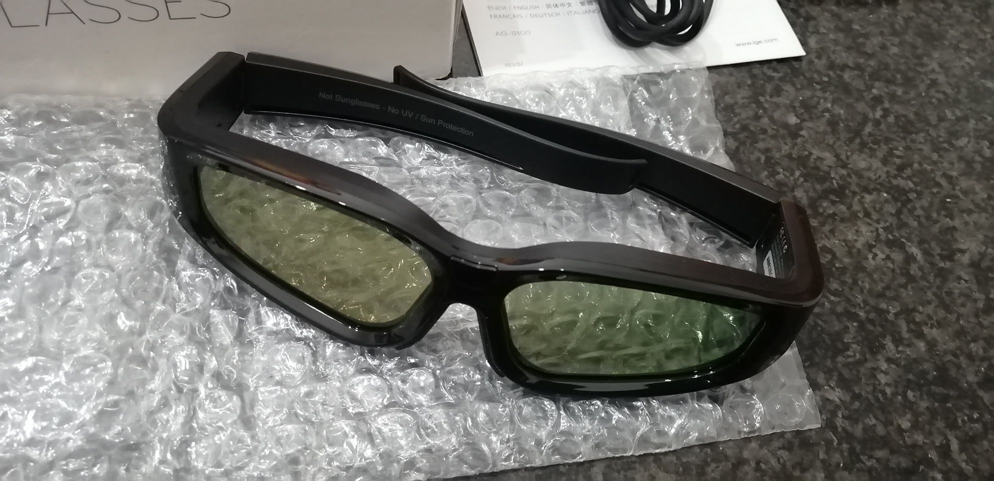 2 óculos 3D LG AG-S100