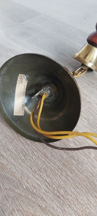 Żyrandol z przełomu lat 80 i 90 PRL