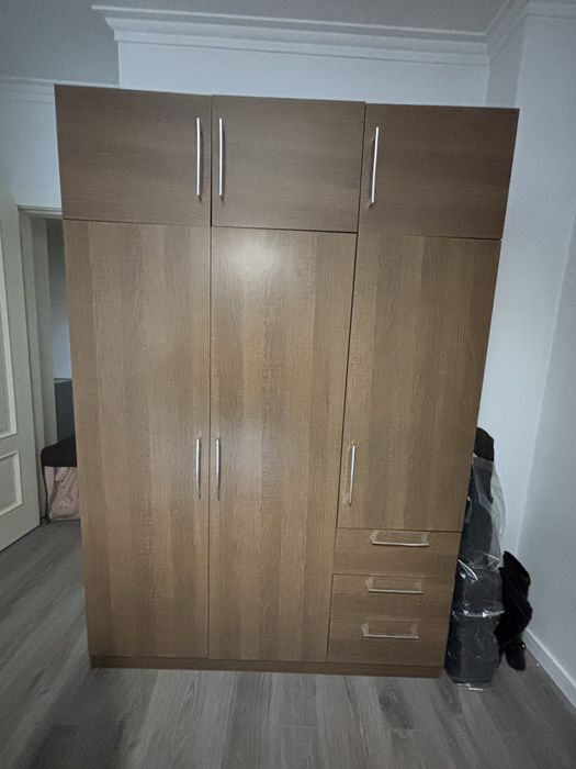 Armario em madeira - moviflor