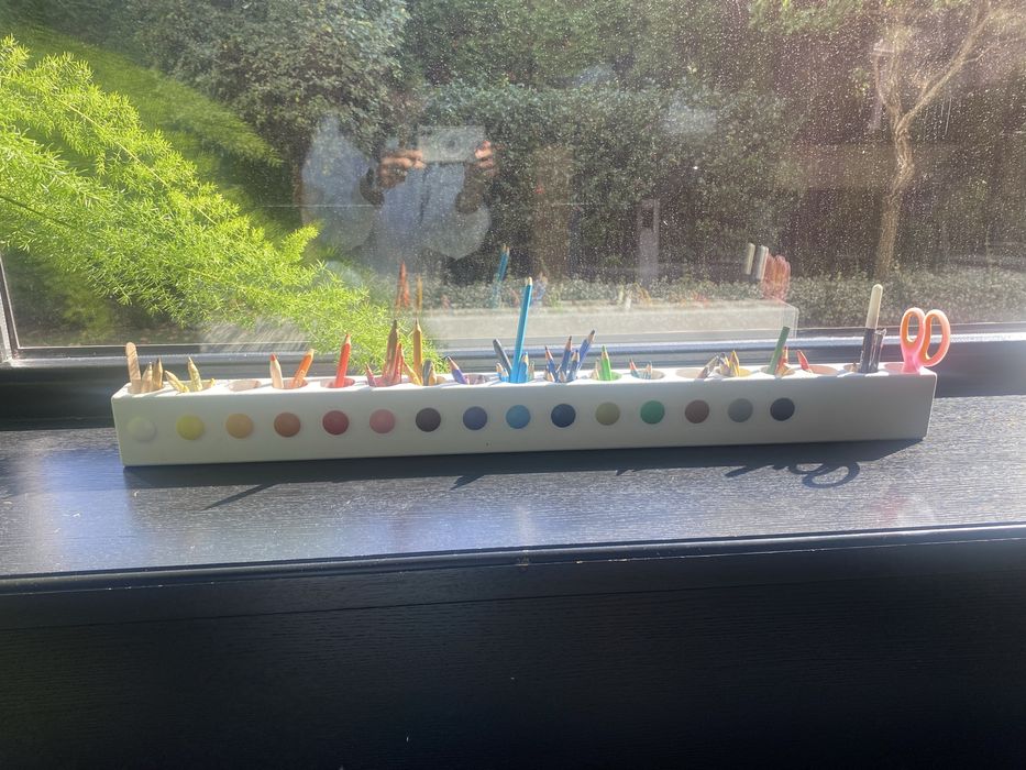 Oryginalny organizer/pudełko na kredki