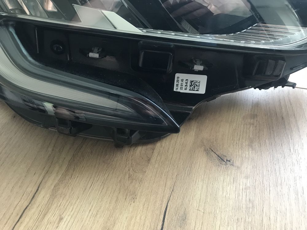 Reflektor lampa led clio v 2019