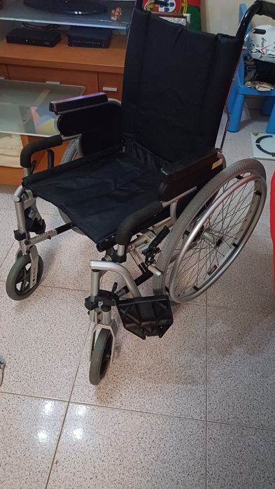 Cadeira rodas como nova