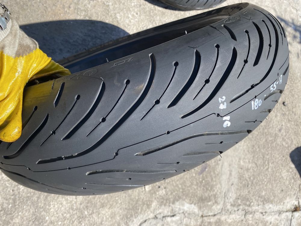 Шини моторезина  Michelin Pilot Road 4 120/70-17 180/55-17