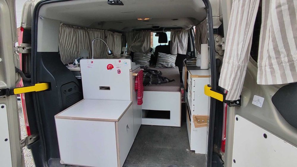 Ford Transit Custom 2.0D z roku 2017 - f VAT 23 - 9 osób lub 3 z paką