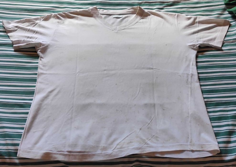 3 T-shirts Tamanho L Usadas para Trabalho (Pintor, Serralheiro, etc.)