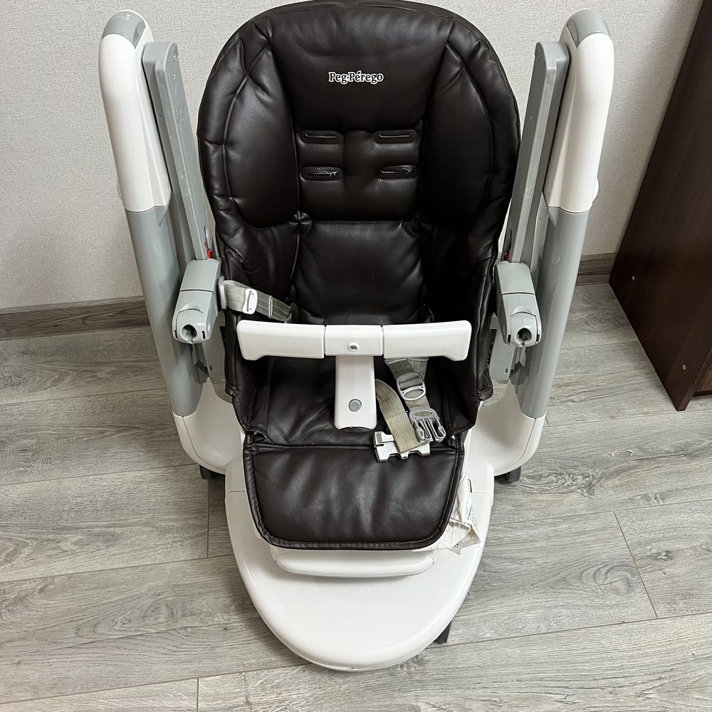 Стільчик для годування Peg Perego Tatamia