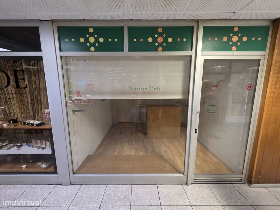 NEGÓCIO GARANTIDO! Loja em Galeria (100% Ocupação) - S. Mamede Infesta