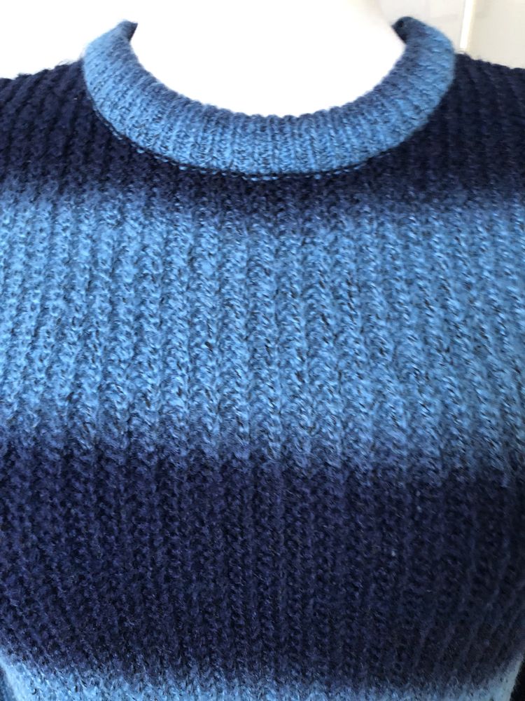Gruby, cieplutki sweter z moherem S