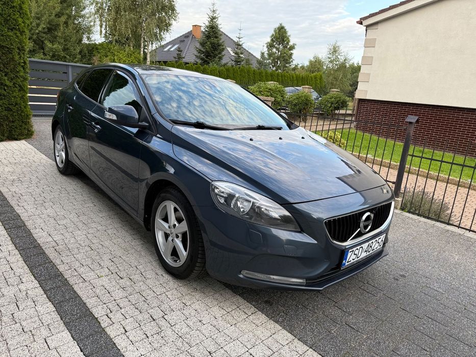 Volvo V40 2.0 D2 120KM Alu Klimatronik Tempomat PDC !!