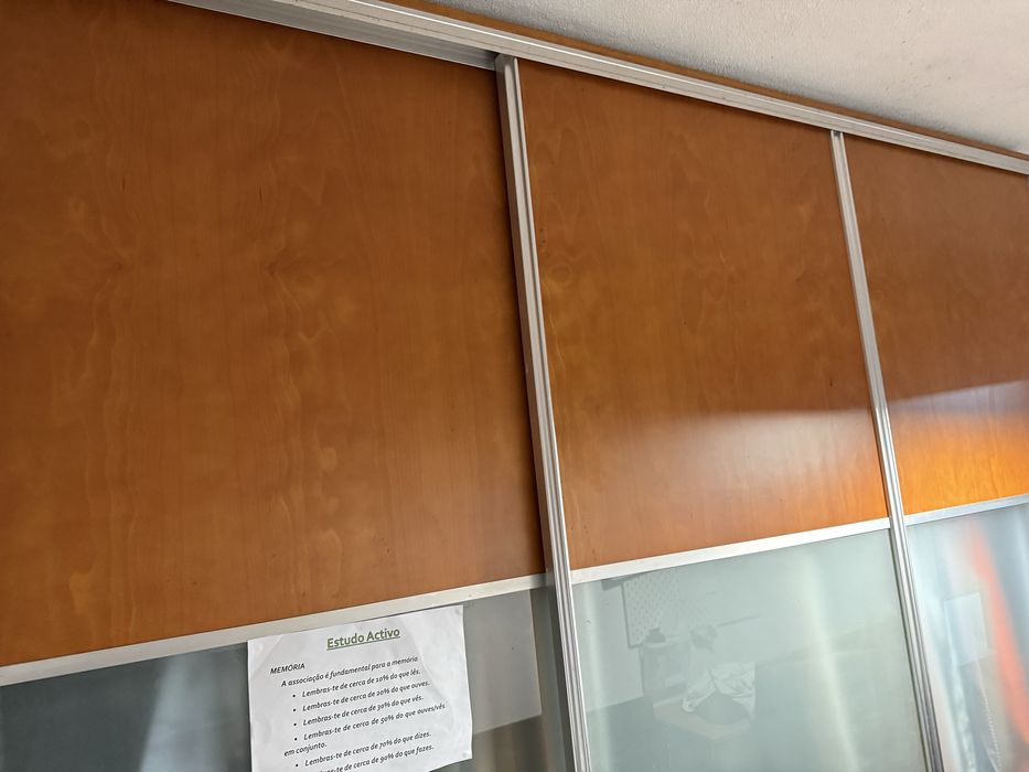 Roupeiro grande usado