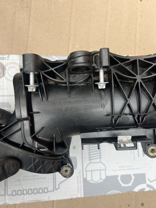 Впускний колектор Mercedes Sprinter 910 OM654 A6540903500
