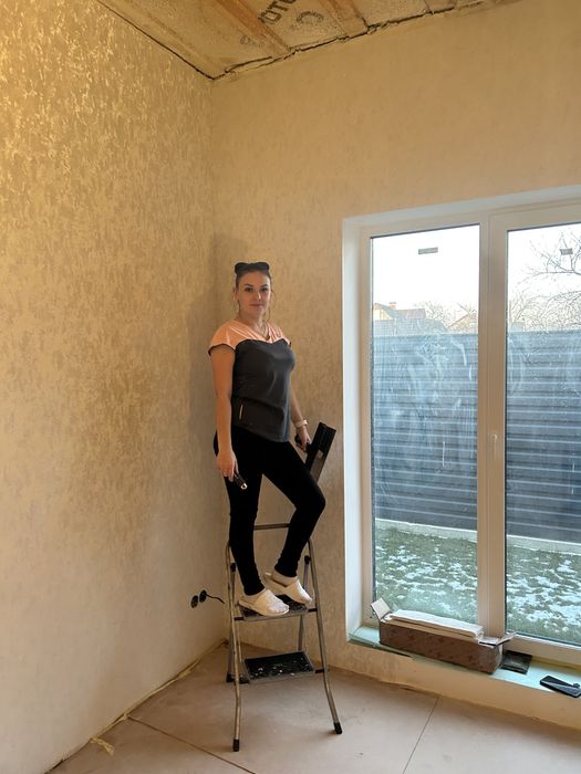 Поклейка обоев Укладка плитки Покраска потолка