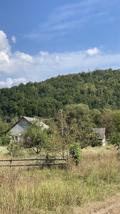 Будинок в селі Чорноголова