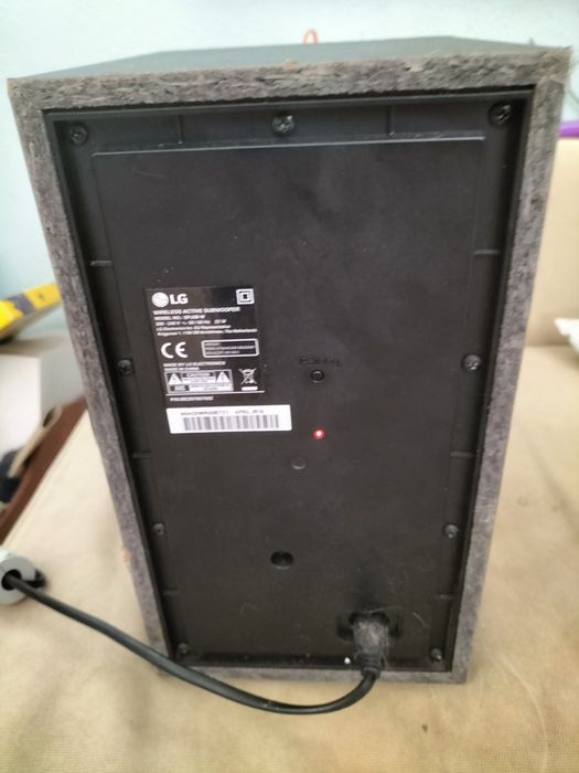 subwoofer ativo sem fios LG
