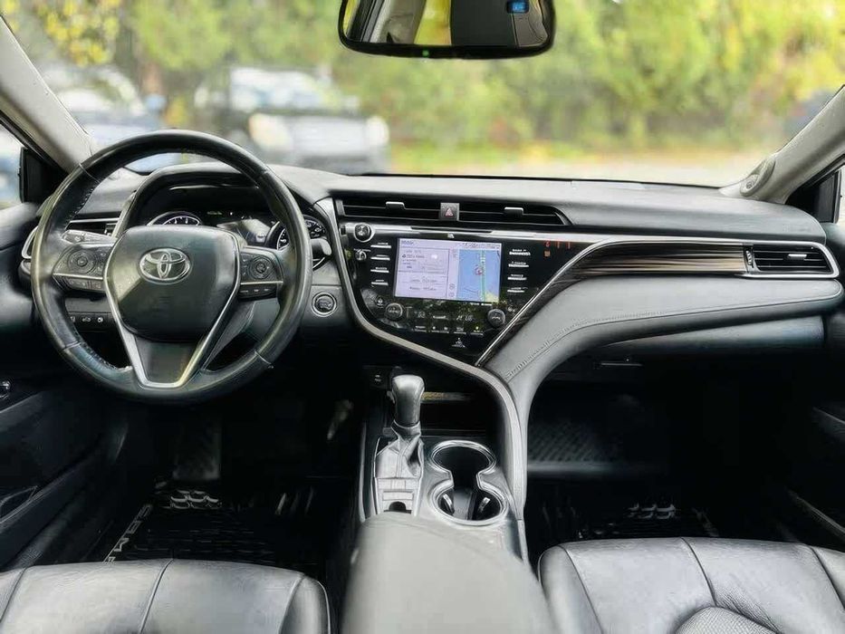 Toyota Camry XSE V6      2018