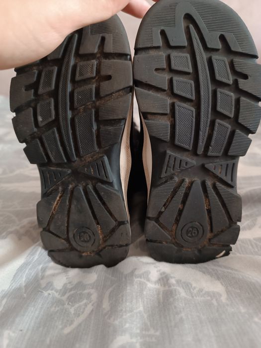 Zimowe buty r.26