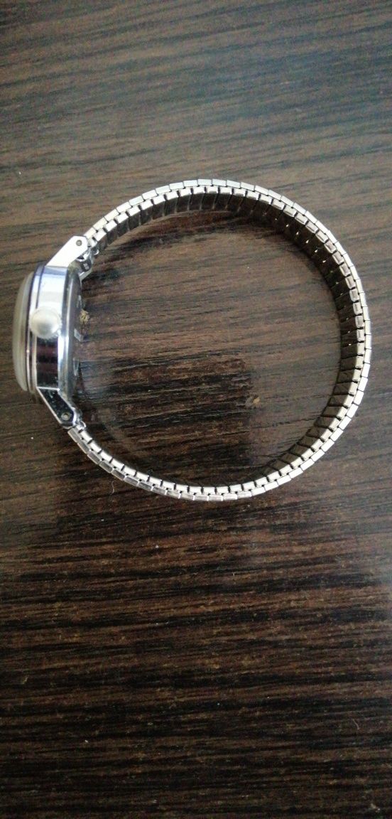 Продам годинник жіночій Timex