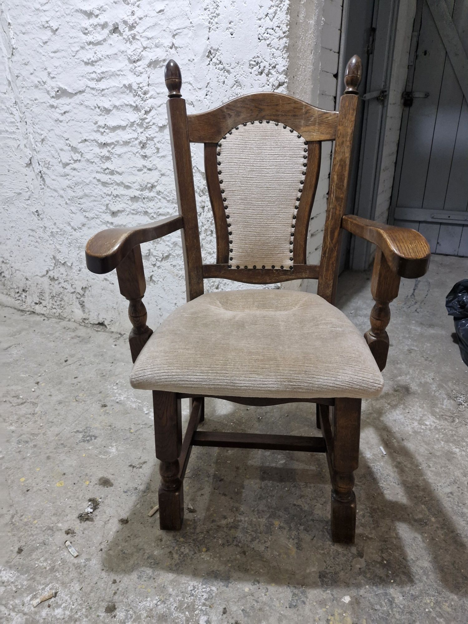 Dębowe krzesło antyk