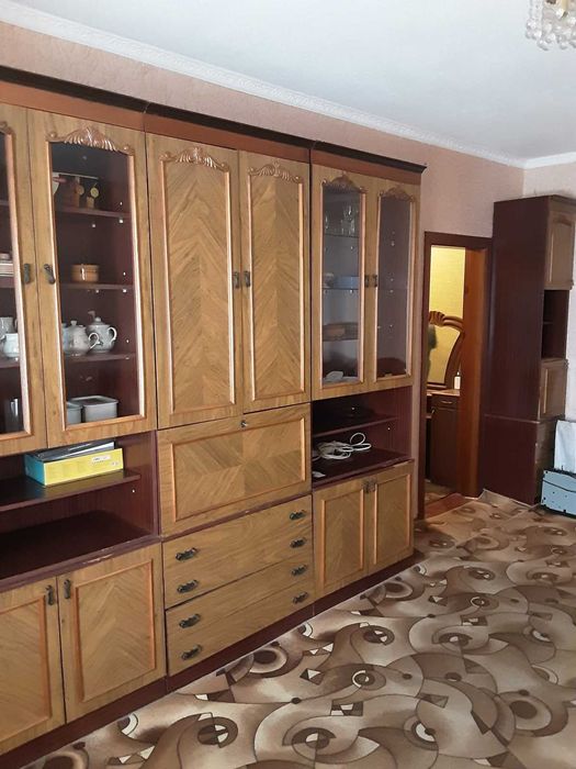 Продаж квартири .